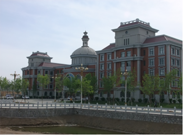 渤海大學(xué)濱海新校區(qū)建設(shè)項(xiàng)目學(xué)生活動(dòng)中心劇場(chǎng)模塊式風(fēng)冷冷水機(jī)組設(shè)備購(gòu)置及配套空調(diào)系統(tǒng)安裝工程